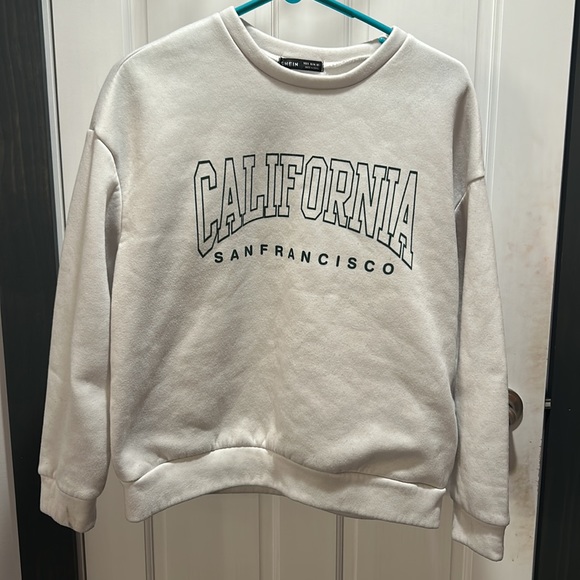 Crewnecks (2) - Picture 2 of 2